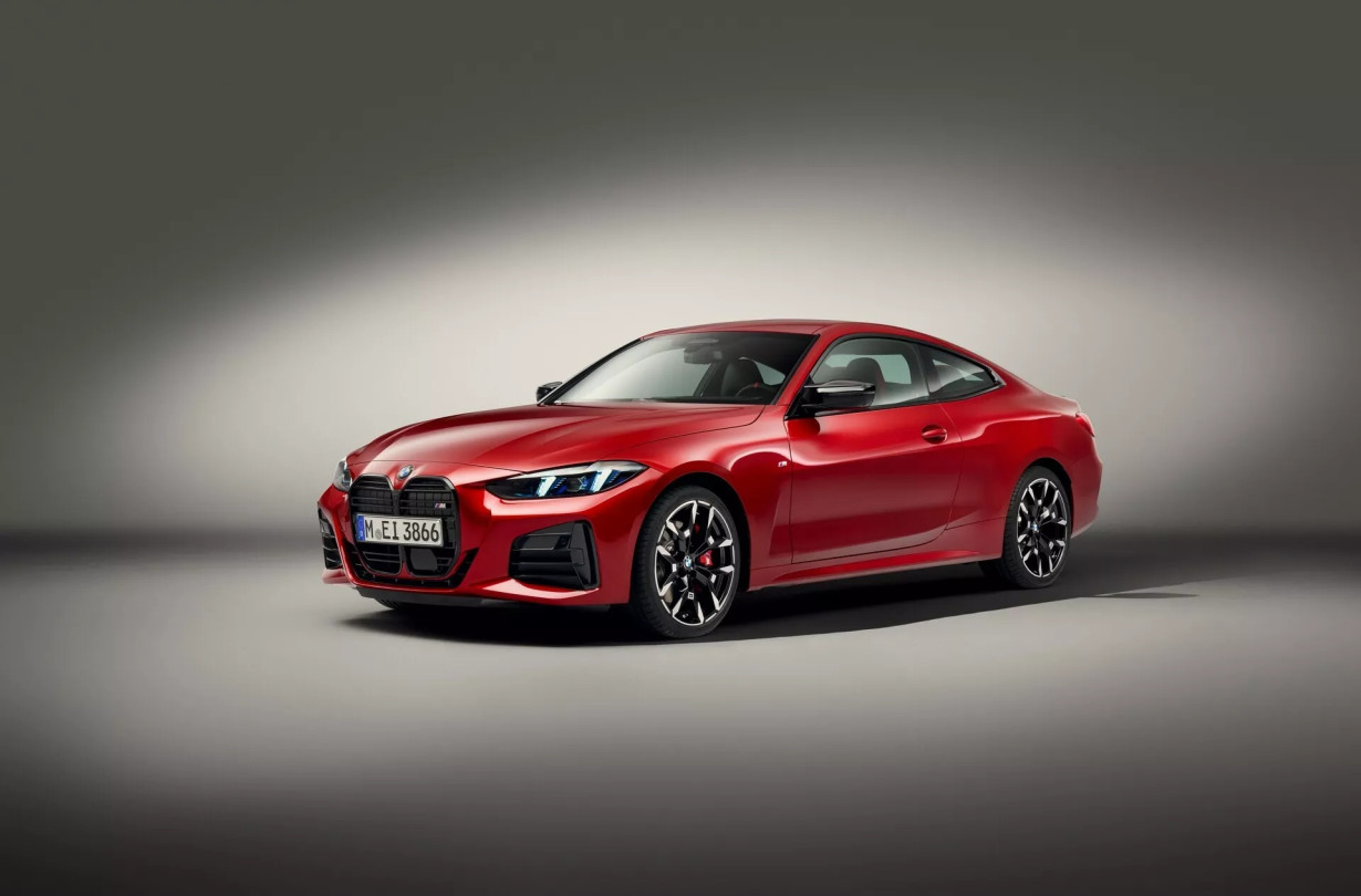 Η BMW 4 Series ανανεώθηκε, αποκτώντας ακόμα πιο επιθετκή εμφάνιση και ευρεία γκάμα κινητήρων βενζίνης και ντίζελ BMW 4 Series BMW 4 Series