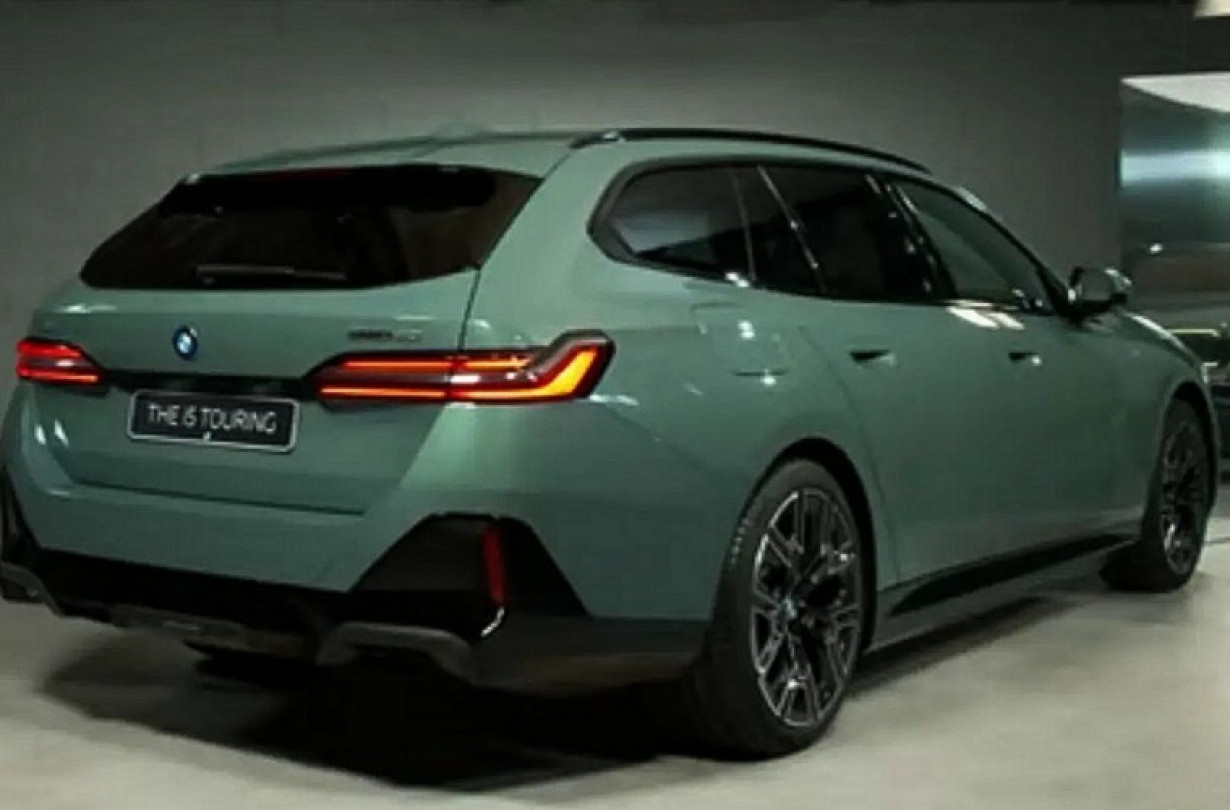 BMW i5 Touring
