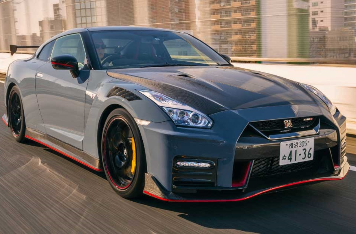 Nissan GT-R