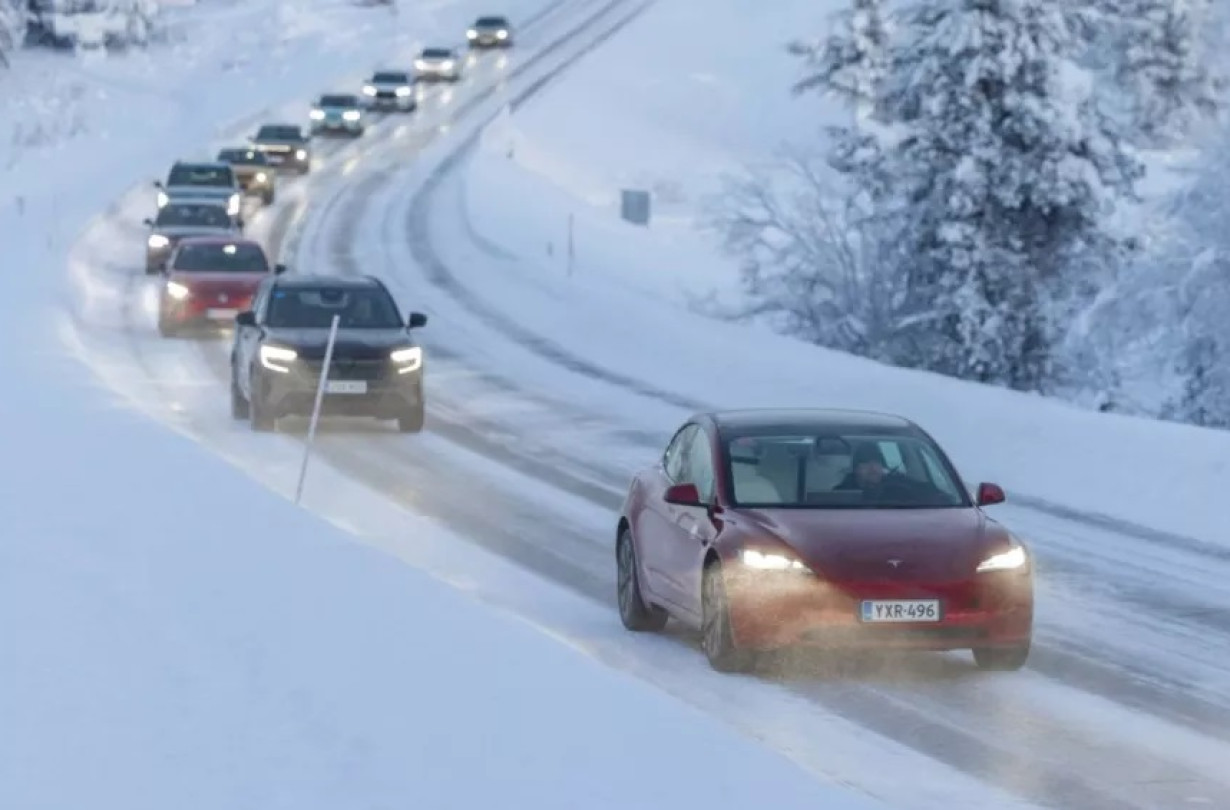 Το Tesla Model 3 επικρατεί σε δοκιμή αυτονομίας στους -20 βαθμούς Κελσίου. Tesla Model 3