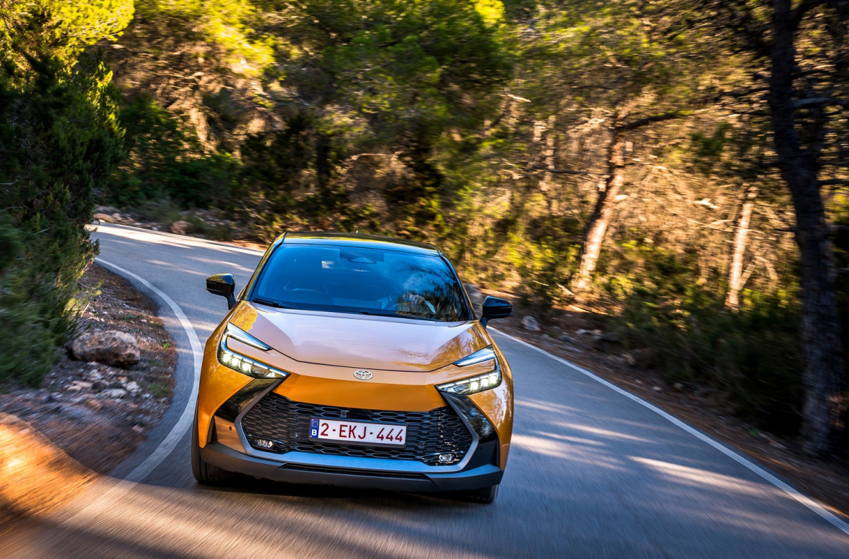 Η Toyota, ολοκλήρωσε το 2023 στην Ελλάδα ευρισκόμενη στην κορυφή των πωλήσεων επιβατικών αυτοκινήτων, φορτηγών, αλλά και των συνολικών πωλήσεων Toyota C-HR