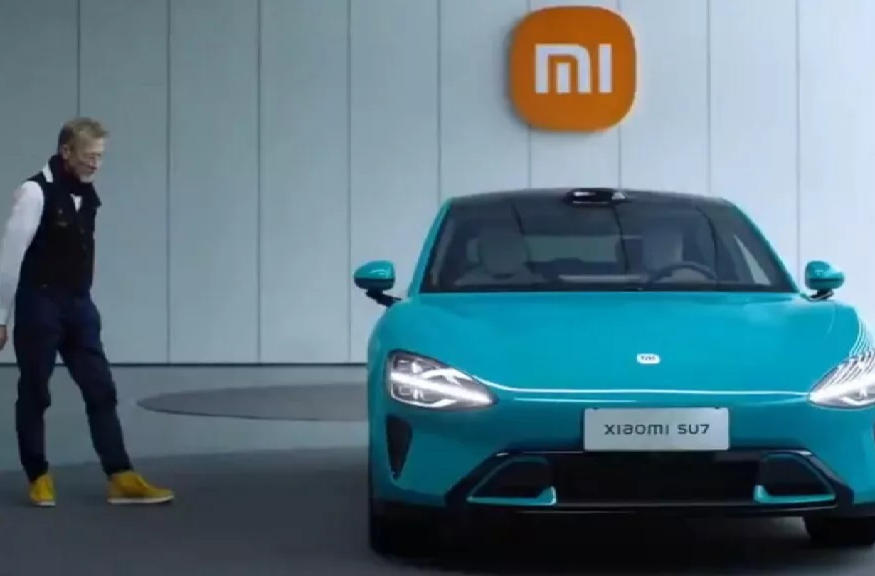 Ο πρώην σχεδιαστής της BMW, Chris Bangle, σχολιάζει το Xiaomi SU7 και δεν έχει να πει τίποτα το αρνητικό. Xiaomi SU7