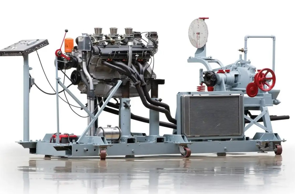 Σκέφτεστε τίποτα καλύτερο για του Αγίου Βαλεντίνου, από έναν Ferrari V12 πάνω σε ένα vintage δυναμόμετρο από το Μαρανέλο; Ferrari V12