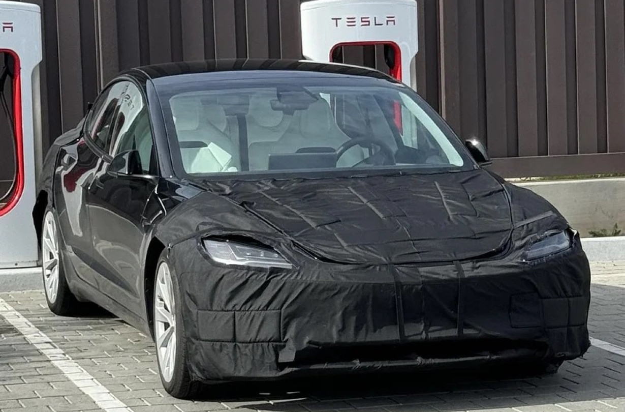 Το νέο Tesla Model 3 Performance έρχεται με φόρα κι απειλεί να ξανασοκάρει τον πλανήτη. Tesla Model 3 Performance