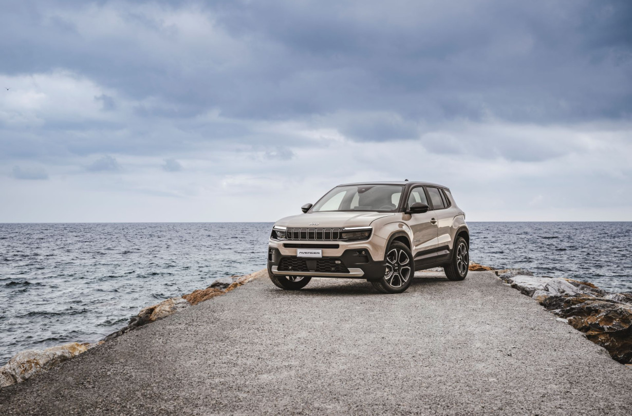 Το νέο Jeep Avenger e-Hybrid διαθέσιμο στην Ελλάδα από €26.490 Jeep Avenger e-Hybrid