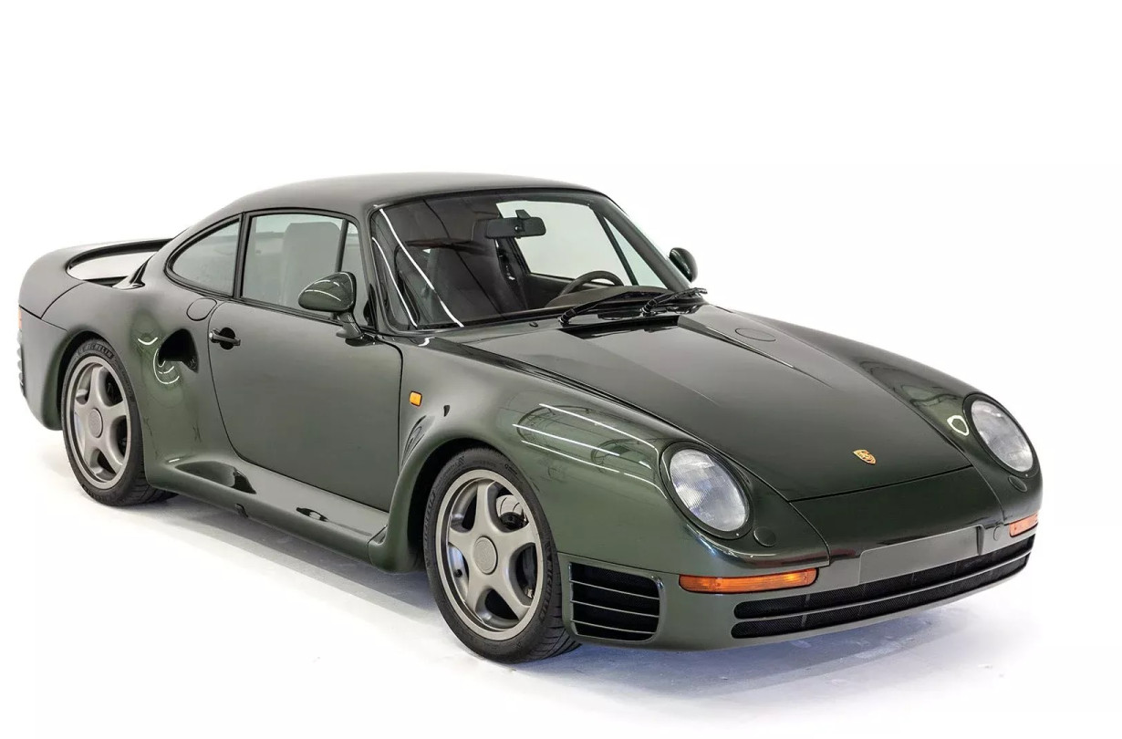 Αγοράστε τη συγκεκριμένη Porsche 959 που «έγδυσε» η Nissan για να αντιγράψει την τετρακίνησή της. Porsche 959