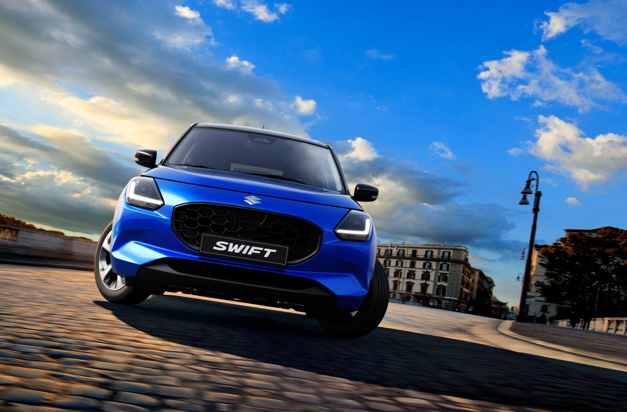 Το ανανεωμένο Suzuki Swift θα είναι διαθέσιμο στην ελληνική αγορά τον Απρίλιο, με τιμή εκκίνησης τις €18.450 Suzuki Swift