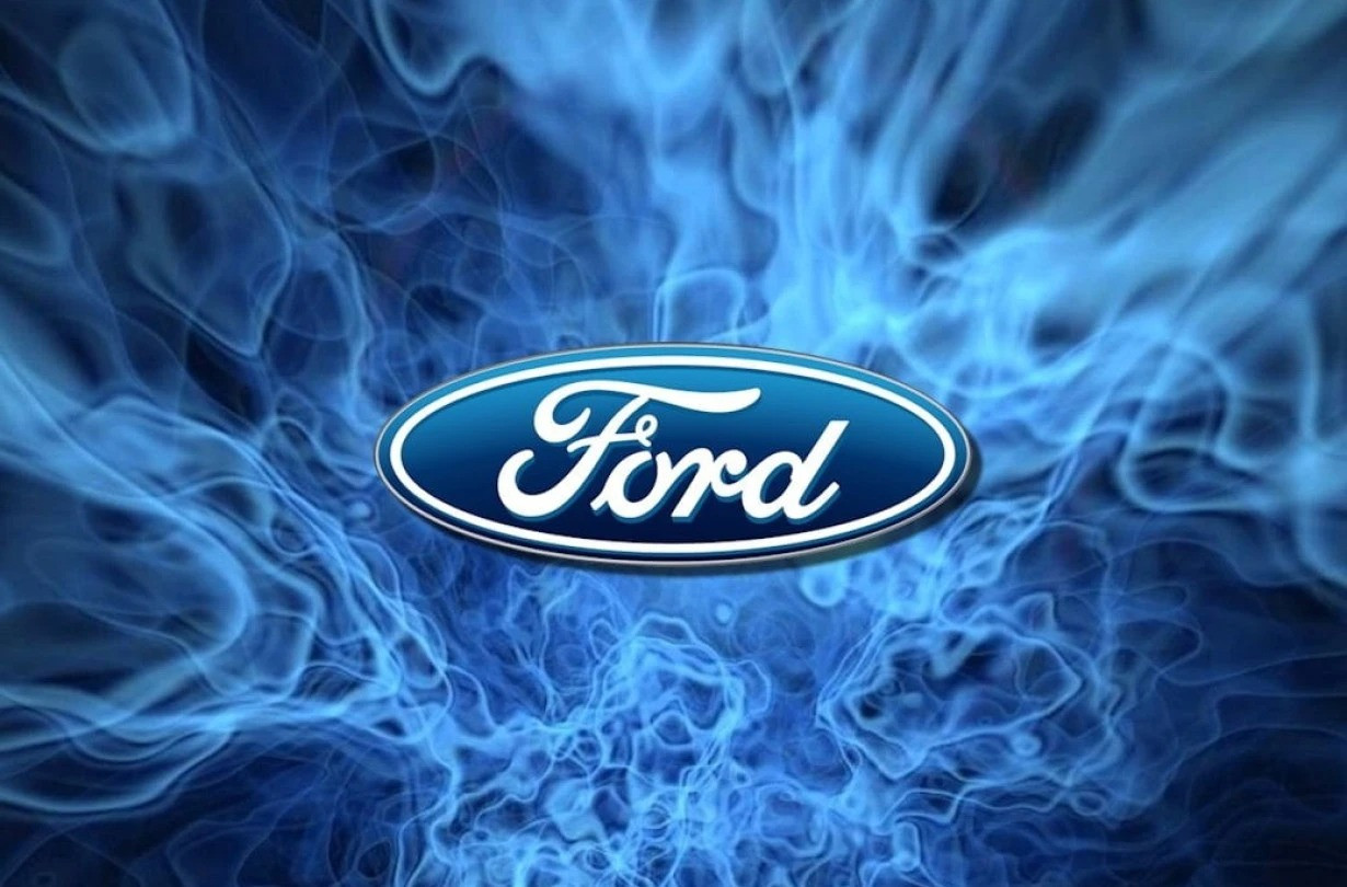 Η Ford στοχεύει να διατηρήσει την τιμή του μικρού ηλεκτρικού της που θα κάνει πρεμιέρα το 2026, κοντά στις €23.000 Ford Logo