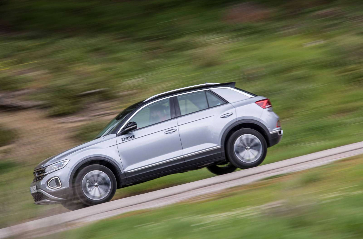 Η Volkswagen εξηλεκτρίζεται, οπότε τι πιο λογικό από το T-Roc να γίνει ID.Roc; Volkswagen ID.Roc