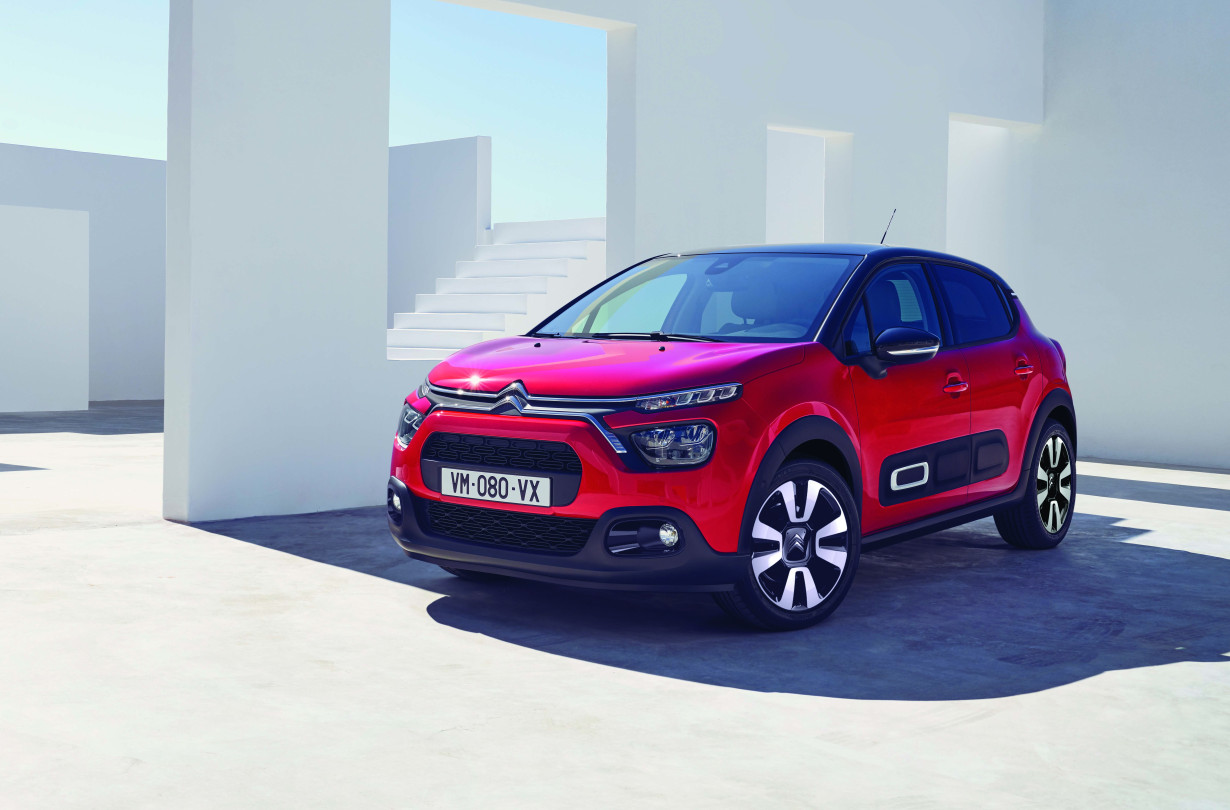 Το Citroёn C3 είναι διαθέσιμο με κινητήρες βενζίνης και ντίζελ και σε τρεις νέες εκδόσεις εξοπλισμού. Citroёn C3