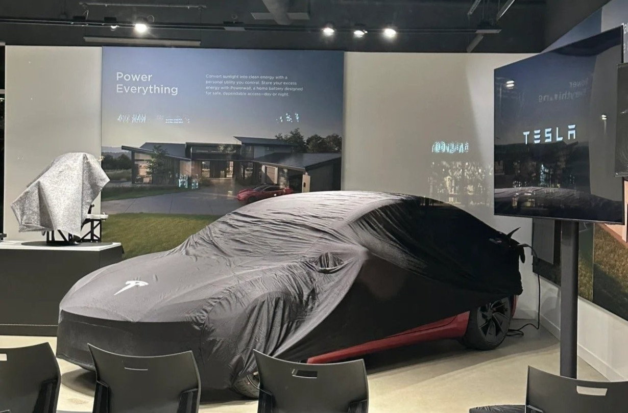 627 ίπποι, 688 Nm, 528 km αυτονομίας, 2,9” για τα 60 mph από στάση. Model 3 Performance