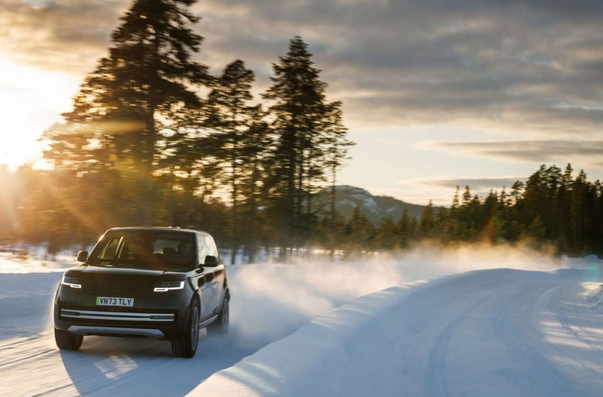 Το Range Rover Electric θα ανοίξει νέους δρόμους στον τομέα της ηλεκτροκίνησης, της φινέτσας και των πολυτελών ταξιδιών Range Rover Electric