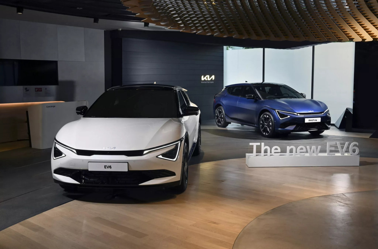 Το Kia EV6 αναβαθμίζεται για να παραμείνει στο κατόπι του Tesla Model Y. Kia EV6