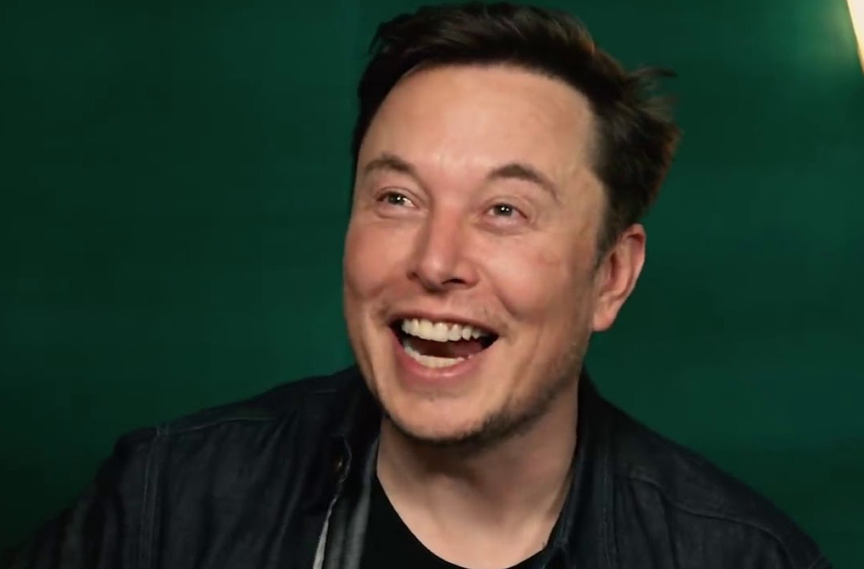 Αν κι η Tesla δεν περνάει την καλύτερή της περίοδο, ο Elon Musk διασκεδάζει με τα χάλια των υπολοίπων. Elon Musk