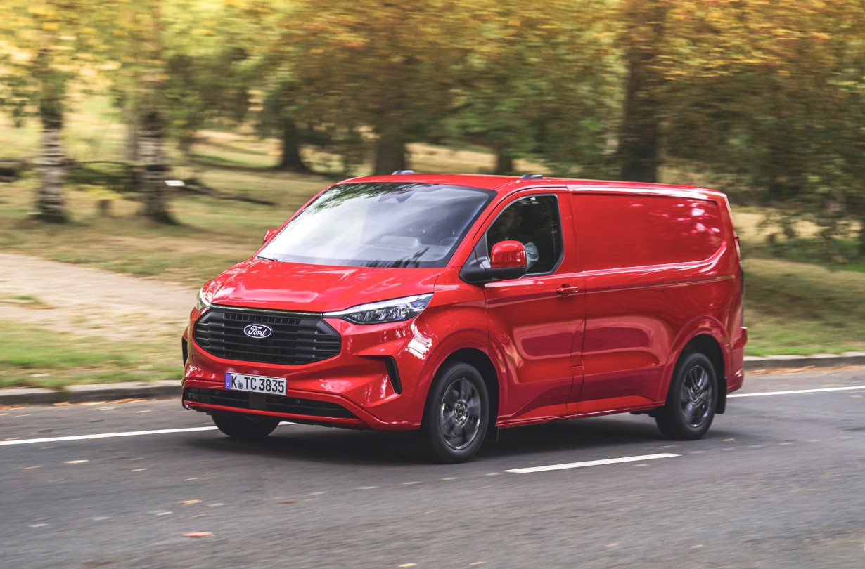 Το Ford Transit Custom τροφοδοτείται από τον γνωστό, αποδοτικό και προηγμένο κινητήρα ντίζελ 2.0L EcoBlue της Ford Ford Transit Custom