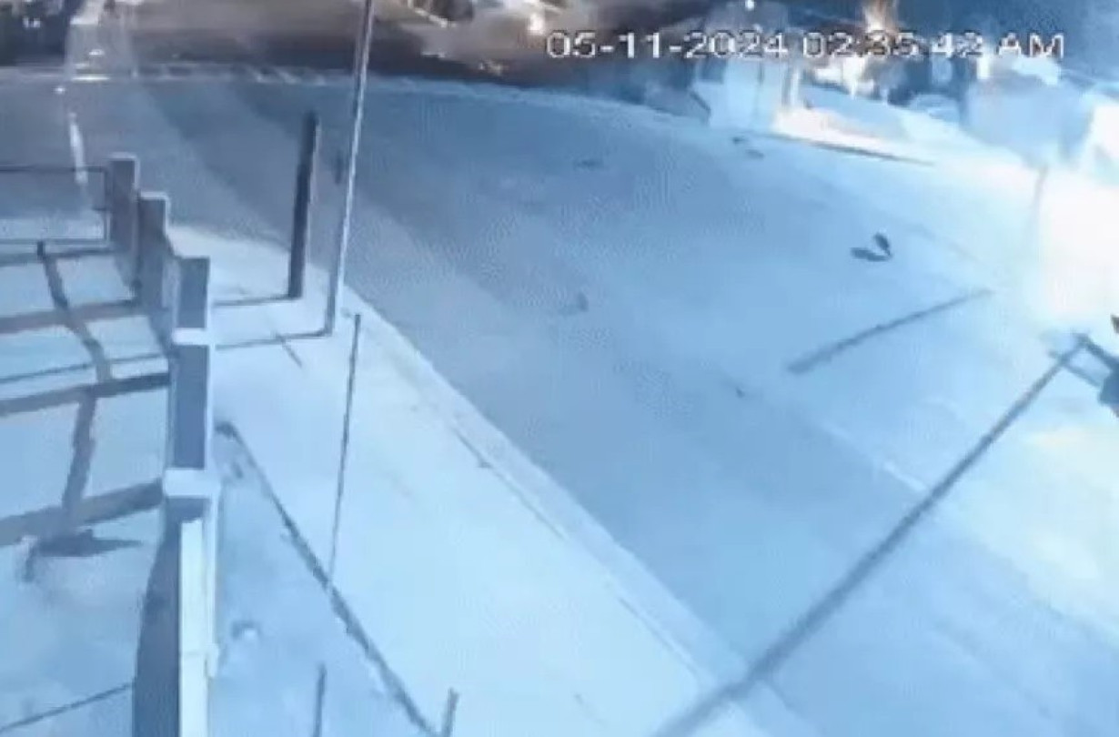 Ακόμα και το ασφαλέστερο αυτοκίνητο στον πλανήτη δεν αποτελεί πανάκεια απέναντι στην απερισκεψία. Tesla Model 3