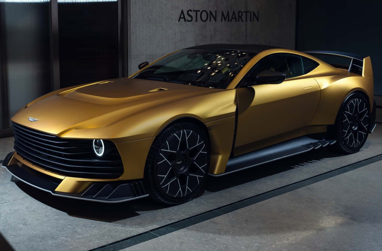 Aston Martin Valiant