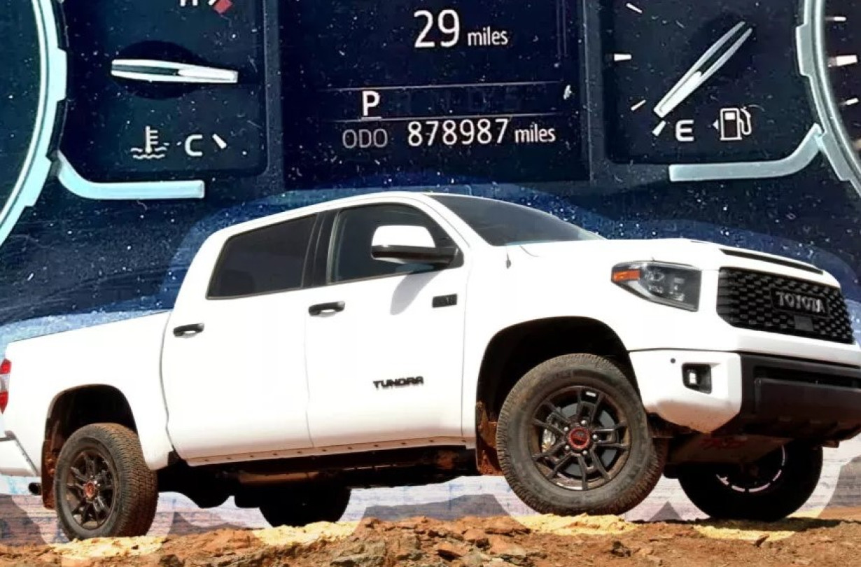 Αυτό θα πει #mexritelous. Toyota Tundra διανύει κατά μέσο 26 km για κάθε ώρα που πέρασε από τον Απρίλιο του 2018. Toyota Tundra