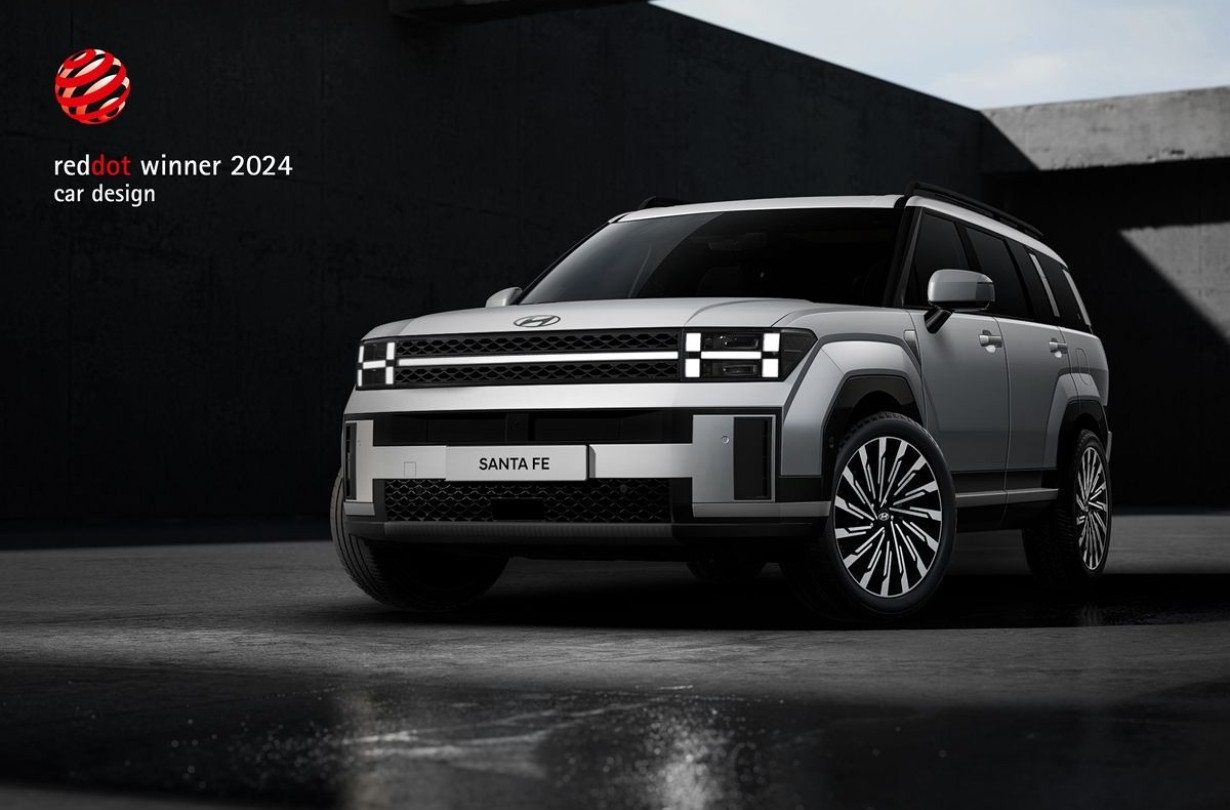 To Hyundai Santa Fe πέμπτης γενιάς με την επαναστατική του σχεδίαση κατάφερε να κερδίσει το βραβείο Red Dot Design Awards Hyundai Santa Fe