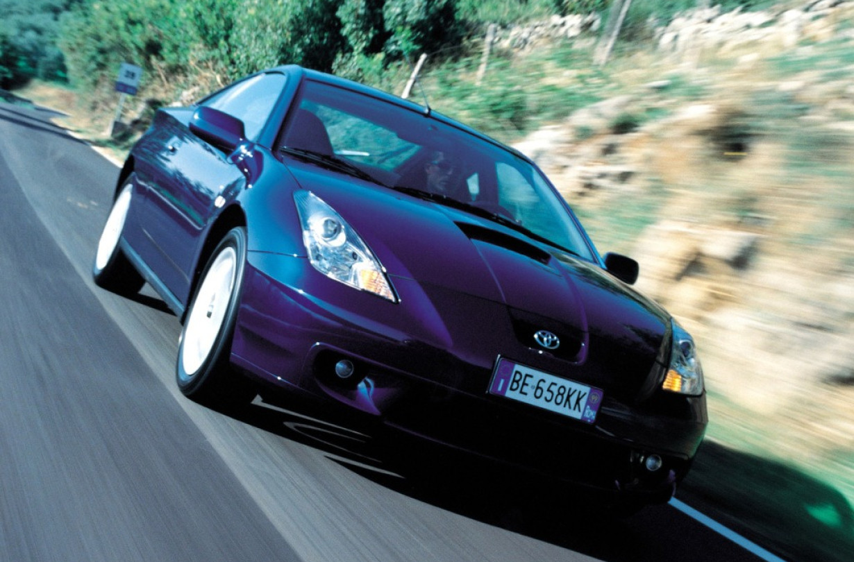 Toyota Celica με δίλιτρο μοτέρ και 400 άλογα βλέπουν τα ιαπωνικά μέσα ενημέρωσης το 2025. Toyota Celica
