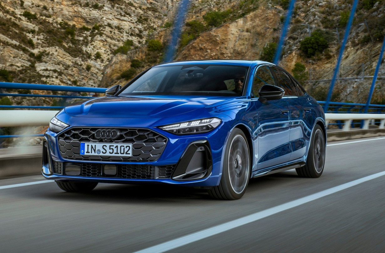 Το ολόφρεσκο Audi A5, είναι το πρώτο μοντέλο με τους τέσσερις κύκλους που βασίζεται στην ολοκαίνουργια πλατφόρμα PPC Audi A5 Audi A5