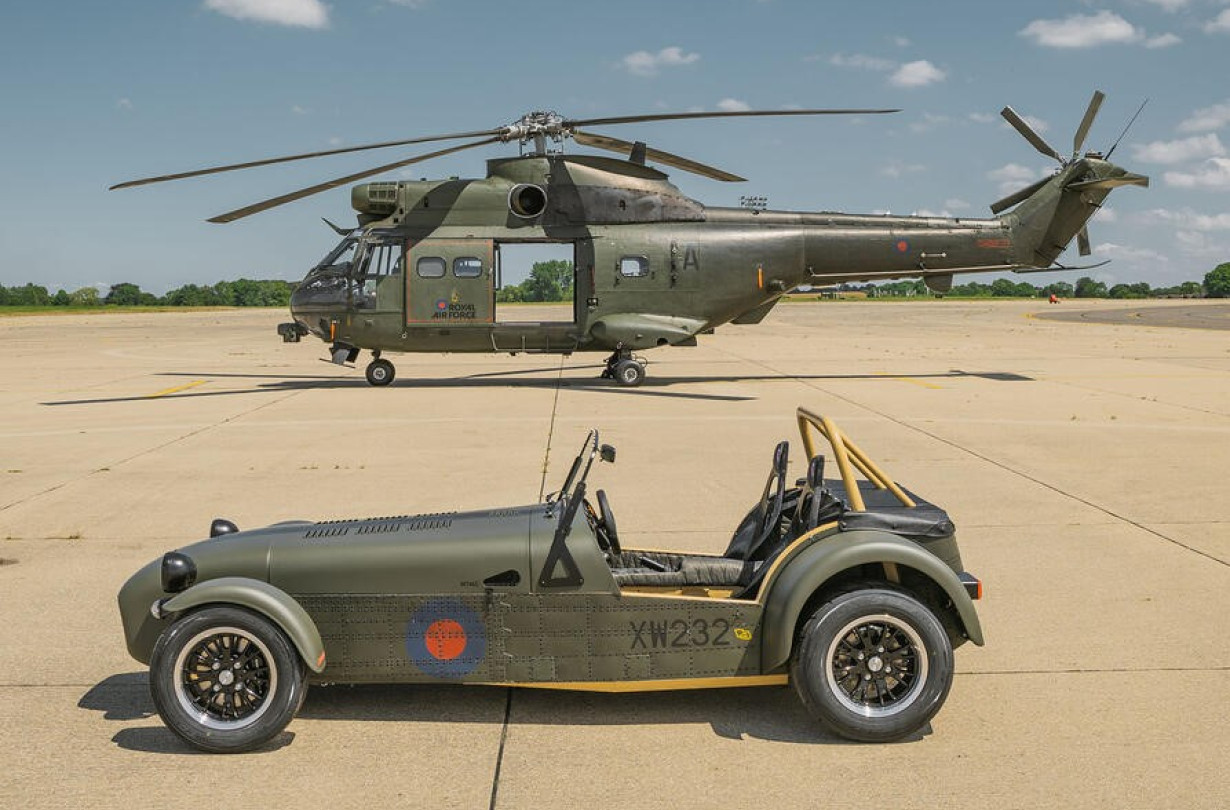 Το Caterham 360R ήταν ήδη ένα αεριωθούμενο εδάφους. Τώρα, και με τη βούλα. Caterham 360R
