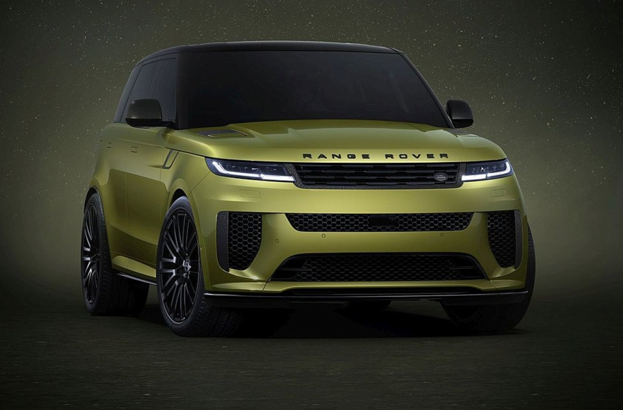 Η Range Rover Sport SV Celestial Collection χαρακτηρίζεται από το πολυτελές στιλ που έχει καθιερώσει τη βρετανική φίρμα Range Rover Sport SV Sol