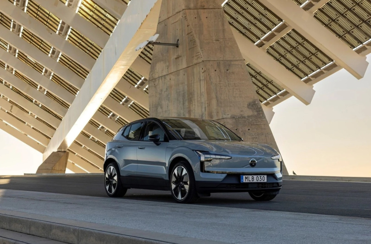 H ηλεκτροκίνηση άλλωστε δεν είναι απλώς μια τεχνολογική τάση, αλλά μια πραγματική επανάσταση που αλλάζει τον τρόπο που μετακινούμαστε και ζούμε Volvo EX30