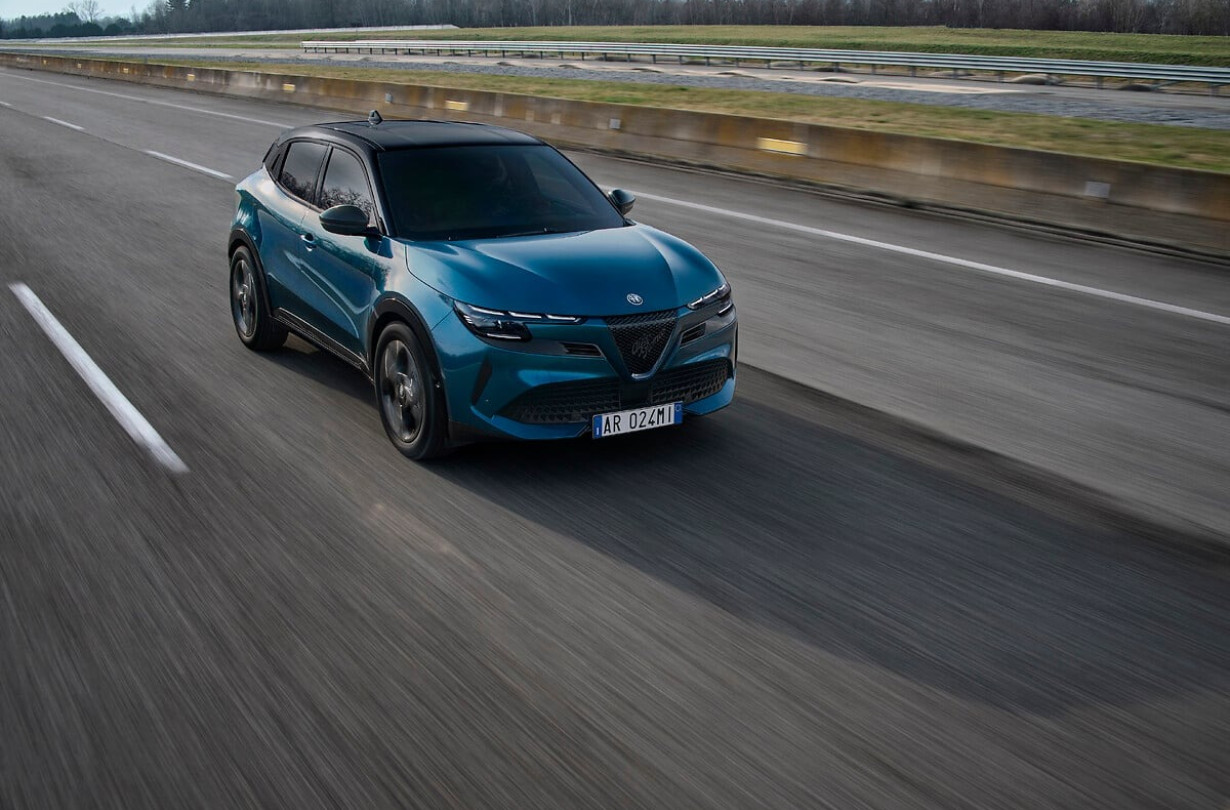 Η Αlfa Romeo Junior είναι ήδη διαθέσιμη στην ελληνική αγορά από €28.900 Alfa Romeo Milano