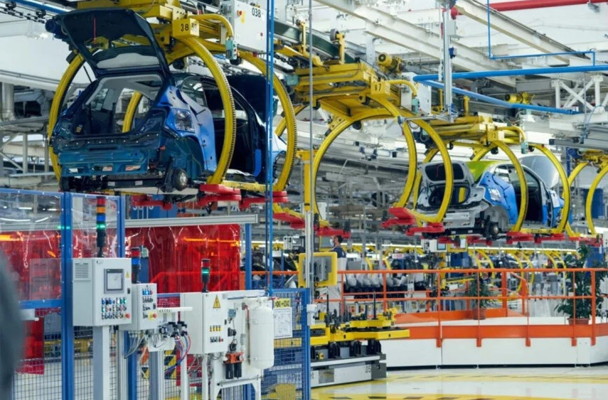 Απάντηση τις επόμενες ώρες ή τα χρήματα θα κάνουν φτερά, προειδοποιεί η ιταλική κυβέρνηση. Stellantis