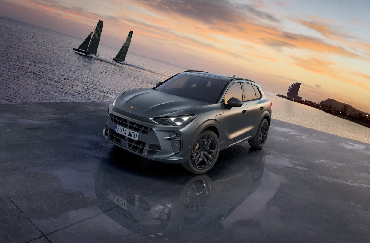 Για να αποδείξει τον πιο οικογενειακό προσανατολισμό του, το CUPRA Terramar διαθέτει συρόμενο πίσω κάθισμα που δίνει μάξιμουμ χωρητικότητα 602 lt στο πορτμπαγκάζ. CUPRA Terramar