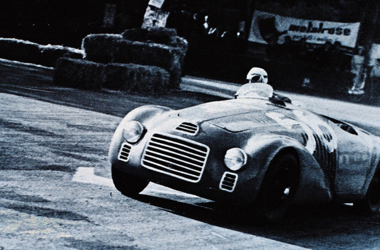 Από την Ferrari 125S και μετά κύλησε αρκετό νερό στο αυλάκι. Με τους Ιταλούς όμως να κατέχουν μέχρι και σήμερα, ενδεχομένως όσο κανείς άλλος την τέχνη της αυτοκίνησης Ferrari 125S