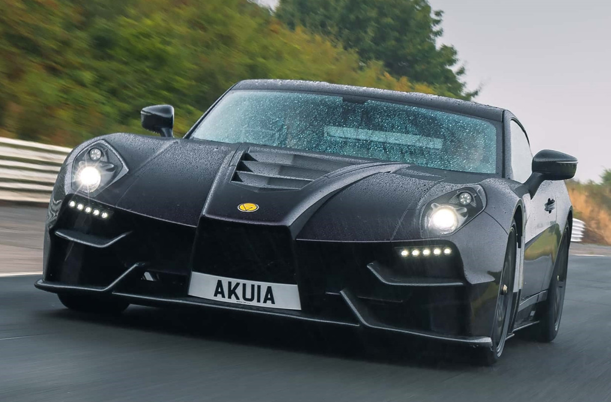 Σε μια εποχή που όλα ψηφιοποιούνται, η επιστροφή στα βασικά καθίσταται προτέρημα. Ginetta Akula