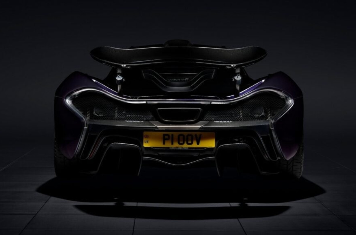 To σίγουρο είναι πως ο διάδοχος της McLaren P1 θα αποδίδει περισσότερους από 1.000 ίππους. Με τον V8 να συνεργάζεται με ένα ήπια υβριδικό κινητήριο σύνολο McLaren P1A