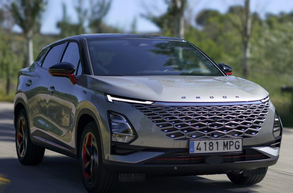 Το OMODA 5 είναι ένα σύγχρονο και ασφαλές SUV και αναμένεται να είναι το πρώτο μοντέλο της κινεζικής φίρμας στην ελληνική αγορά OMODA 5
