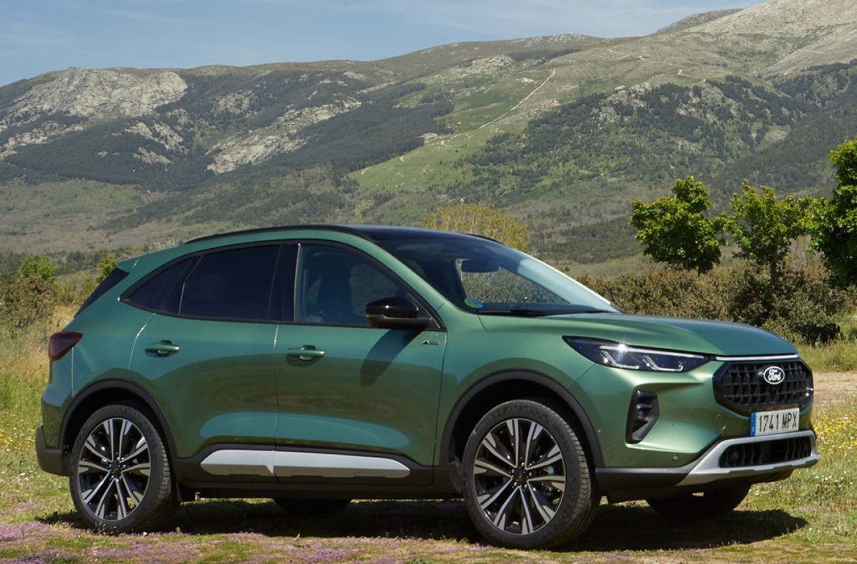 To Ford Kuga με το 8άρι αυτόματο κιβώτιο και τους 186 ίππους κοστίζει €34.078. Και συνοδεύεται από όλα τα προνομιακά προγράμματα της Ford Ford Kuga