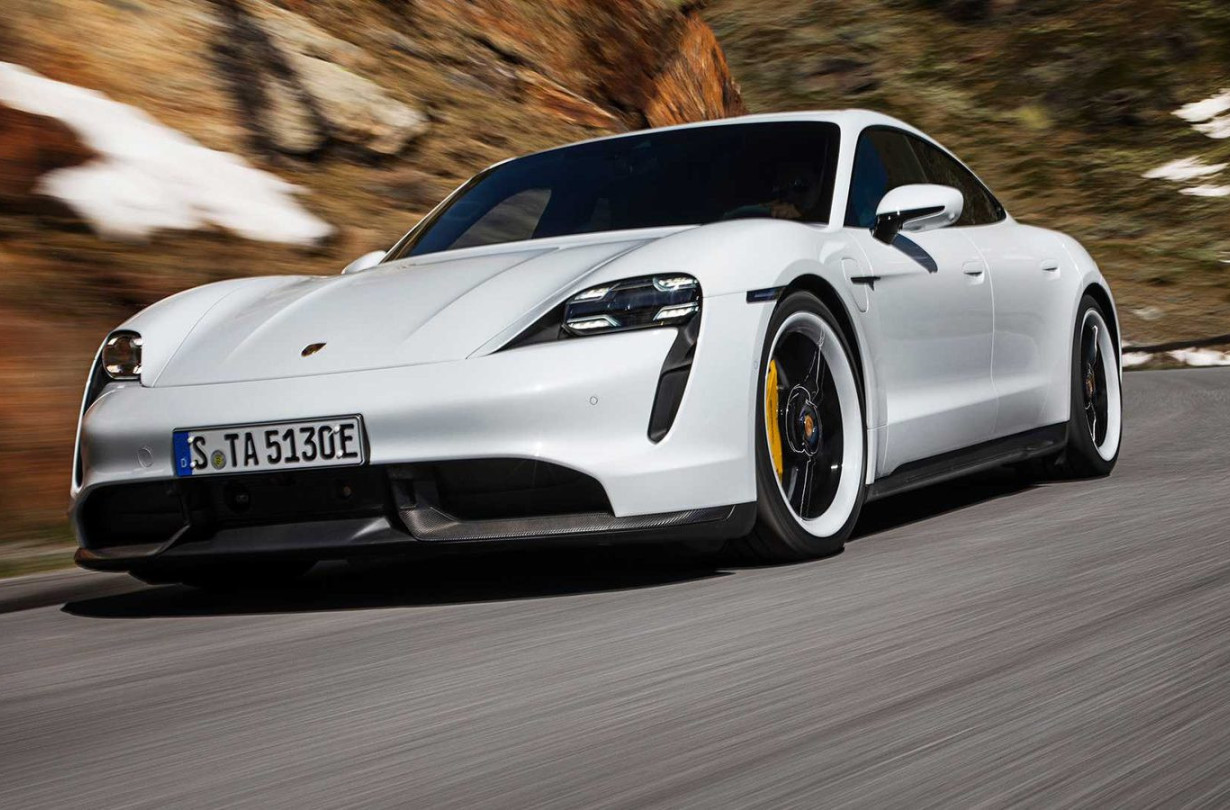 Η Porsche σημείωνε συνεχώς νέα ρεκόρ πωλήσεων τα τελευταία χρόνια. Φαίνεται ότι έφτασε το πικ της και τώρα έρχεται νομοτελειακά μια μικρή κάμψη. Porsche Taycan