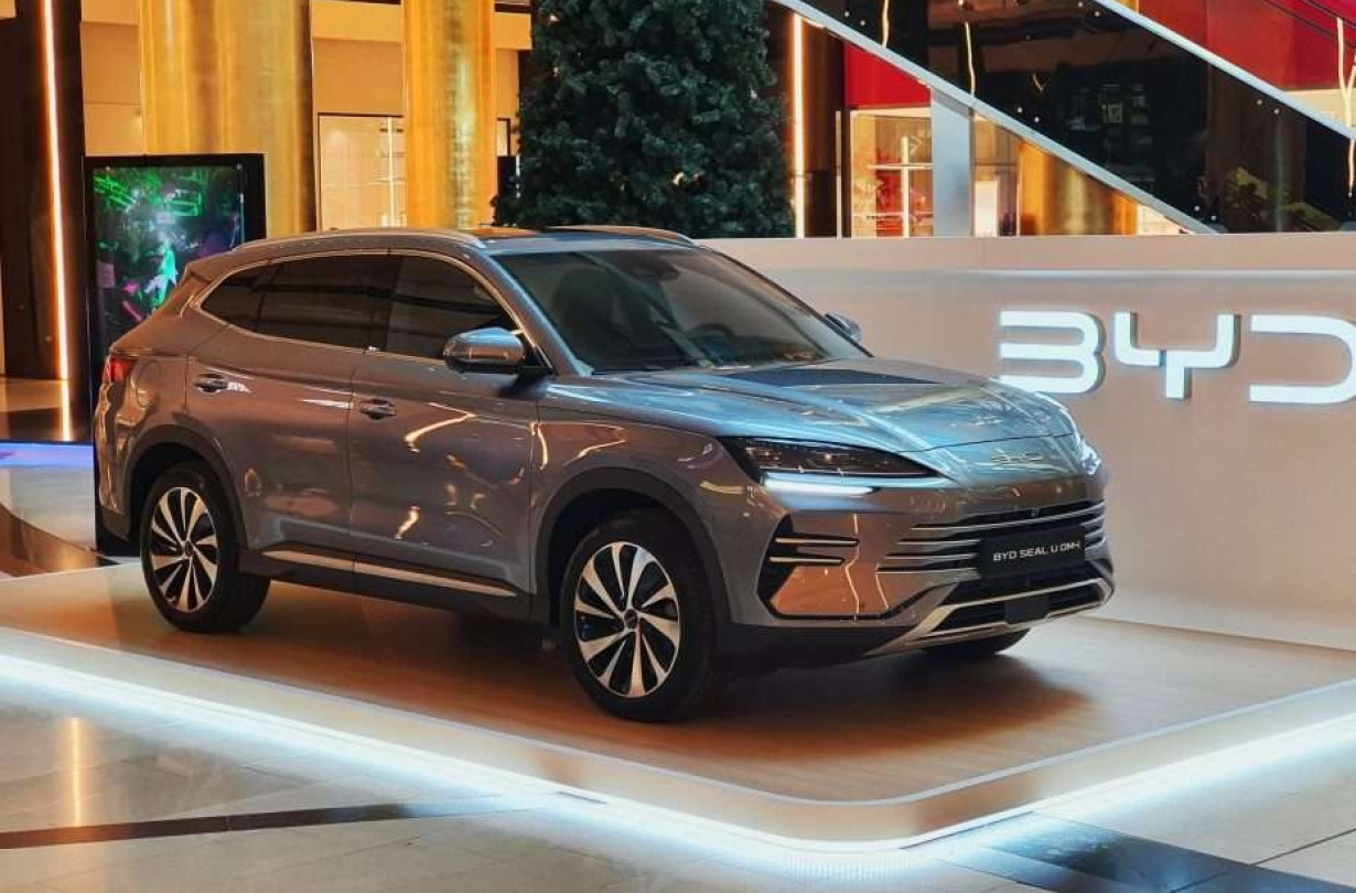 To BYD Seal U DM-i είναι διαθέσιμο στην ελληνική αγορά σε δύο εκδόσεις, ξεκινώντας από τις €38.900 BYD Seal U DM-i