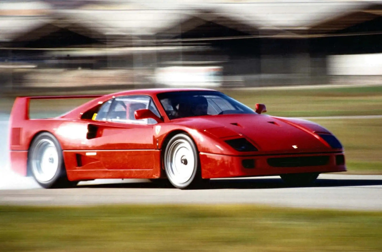 F40, ίσως το πιο θρυλικό σούπερκαρ όλων των εποχών. Τολμάς να το αναβιώσεις ή θα θεωρηθεί ιεροσυλία; Ferrari