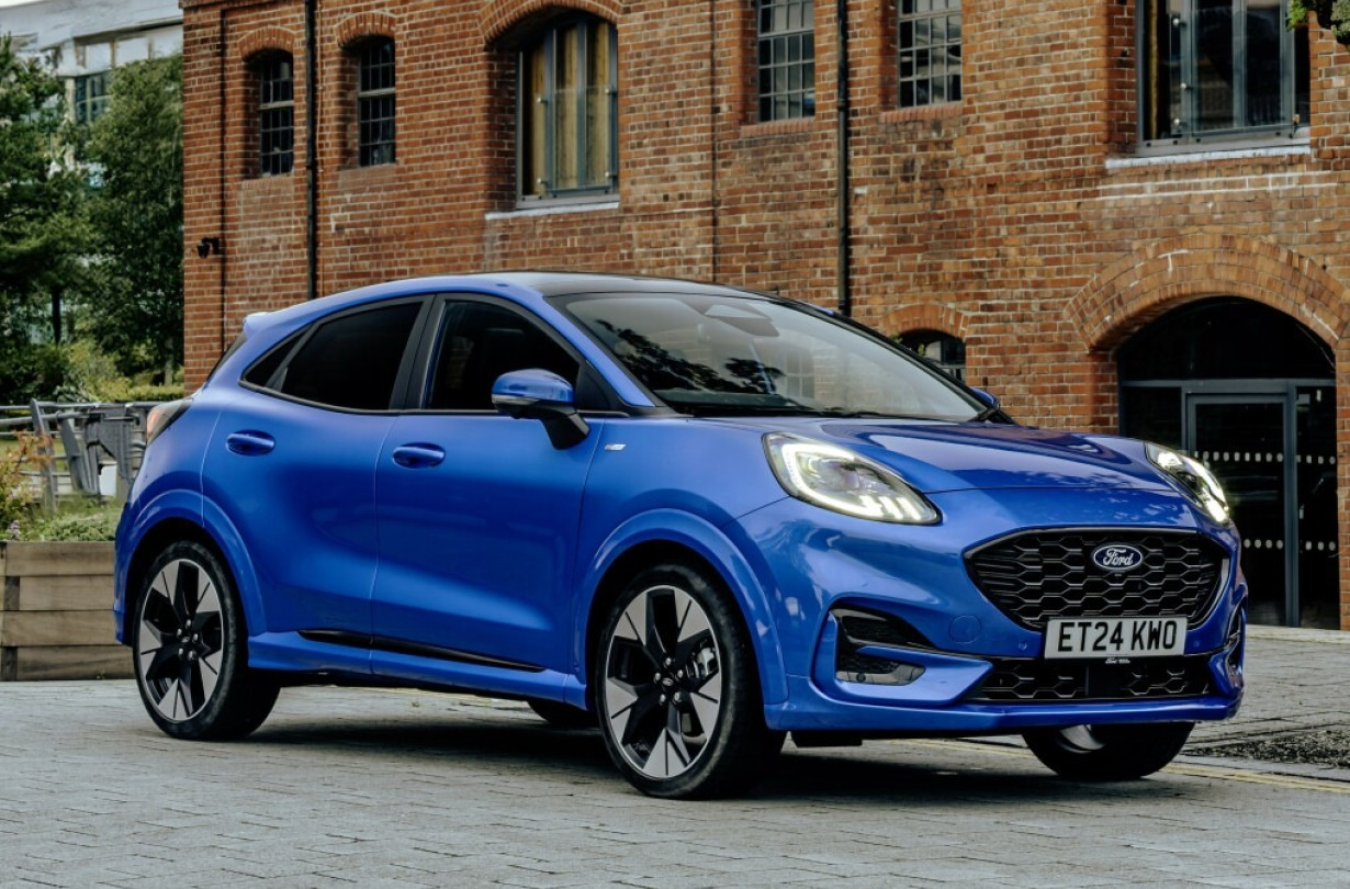 To ανανεωμένο Ford Puma είναι διαθέσιμο στην Ελλάδα σε τέσσερις διαφορετικές εκδόσεις εξοπλισμού Ford Puma
