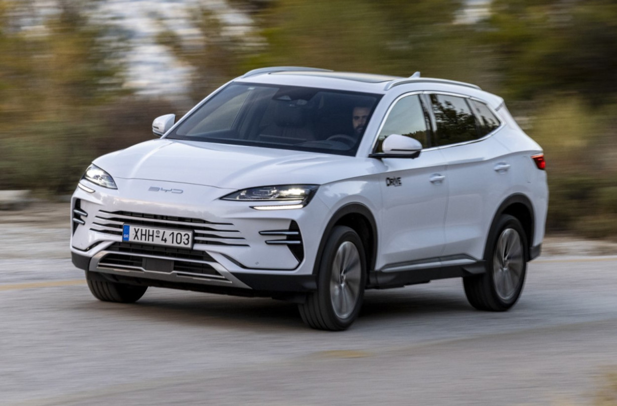 Τα αυτοκίνητα που μπαίνουν στην πρίζα είχαν κάνει ρεκόρ πριν ένα μήνα. Ε σιγά, τώρα καταρρίφθηκε! ηλεκτρικά αυτοκίνητα