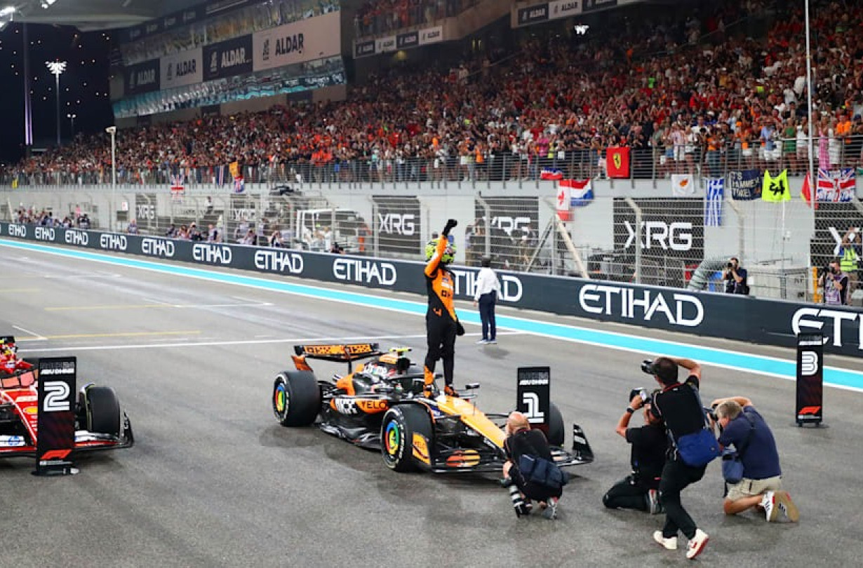 Ο Norris ήταν αλάνθαστος και παρά την 10η θέση του Piastri η McLaren επανήλθε στην κορυφή των κατασκευαστών μετά το 1998 GP Abu Dhabi