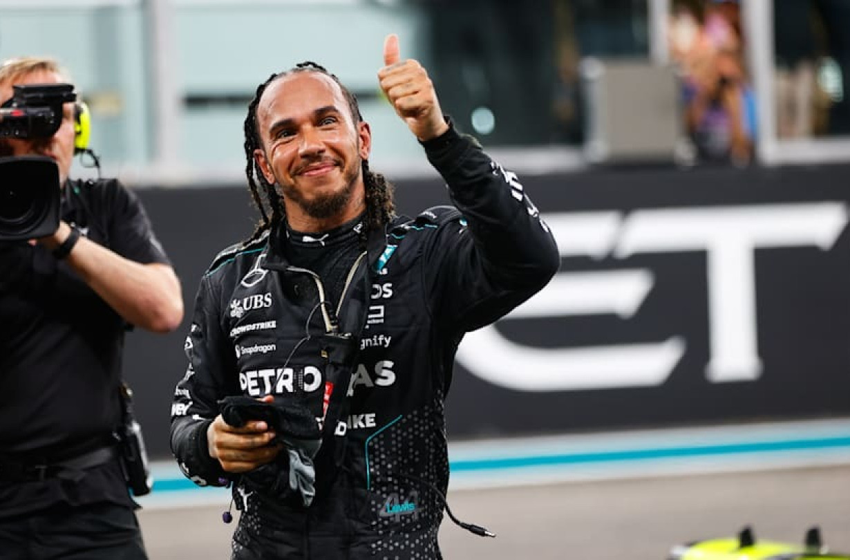Το τελευταίο προσπέρασμα του Lewis Hamilton με τα χρώματα της Mercedes ήταν αντάξιο της σπουδαίας πορείας του με τα Ασημένια Βέλη GP Abu Dhabi