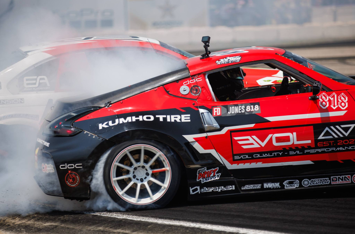 Η Kumho Tire είχε σημαντική παρουσία σε κάθε μία από τις οκτώ εκδηλώσεις του Formula Drift, μέσα στο 2024 KUMHO