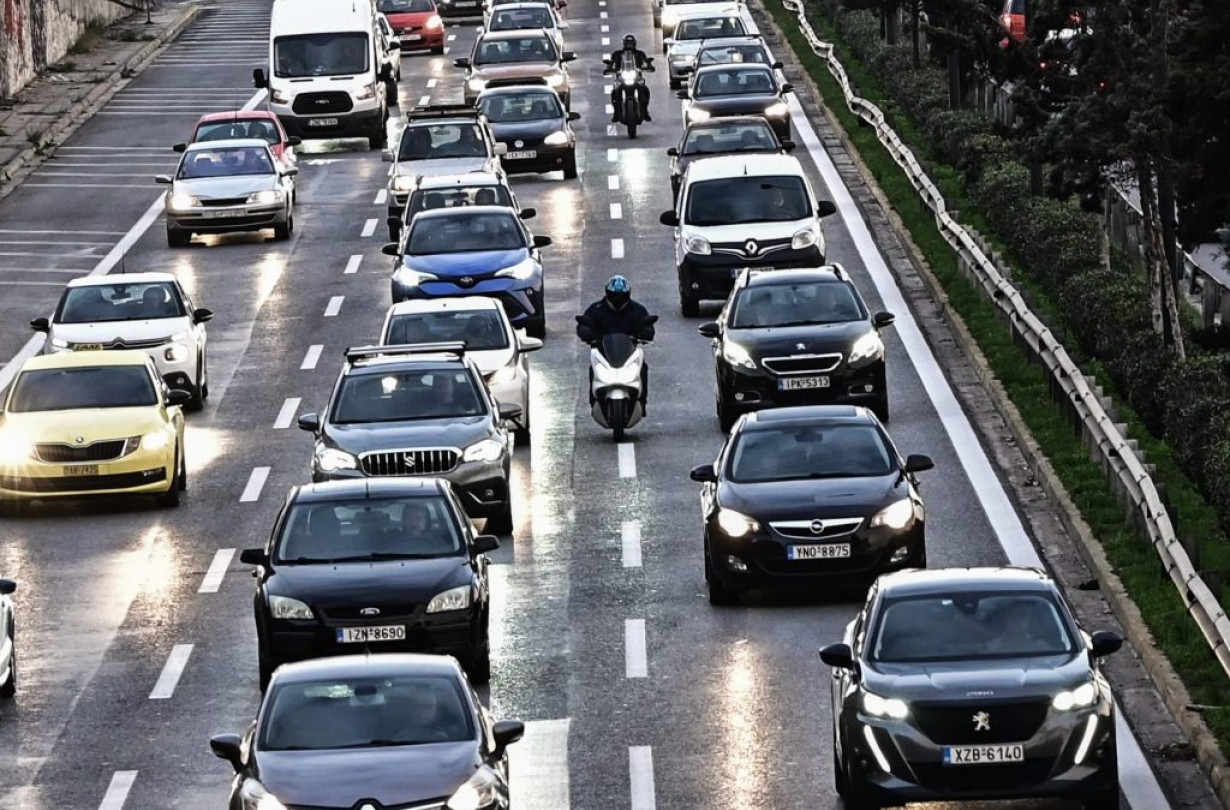 Σύμφωνα με τη μέχρι στιγμής πληροφόρηση, δεν αναμένεται να δοθεί παράταση για τα τέλη κυκλοφορίας του 2025 Teli kykloforias 2025