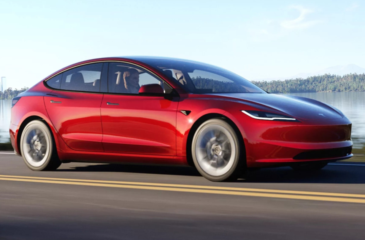Η Tesla έχει ανακαλέσει το 2024 5.135.697 αυτοκίνητα, σε σύγκριση με τα 4.722.452 του Ομίλου Stellantis. Tesla