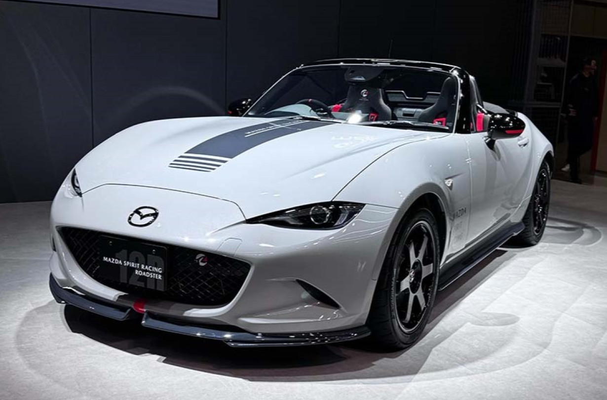 Τόσα χρόνια, το Miata παρακαλούσε για μια πραγματική ισχυρή έκδοση. Επιτέλους, τώρα βγάζει 200 ατμοσφαιρικά άλογα, σε εργοστασιακή μορφή. Mazda MX-5