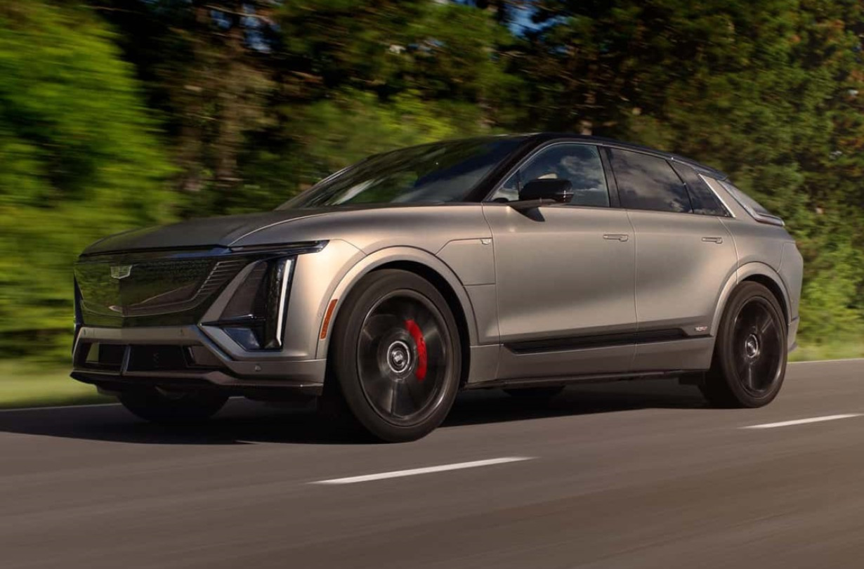 Πανέμορφη και καταγιστικά γρήγορη. Μια πραγματική Cadillac. Lyriq-V