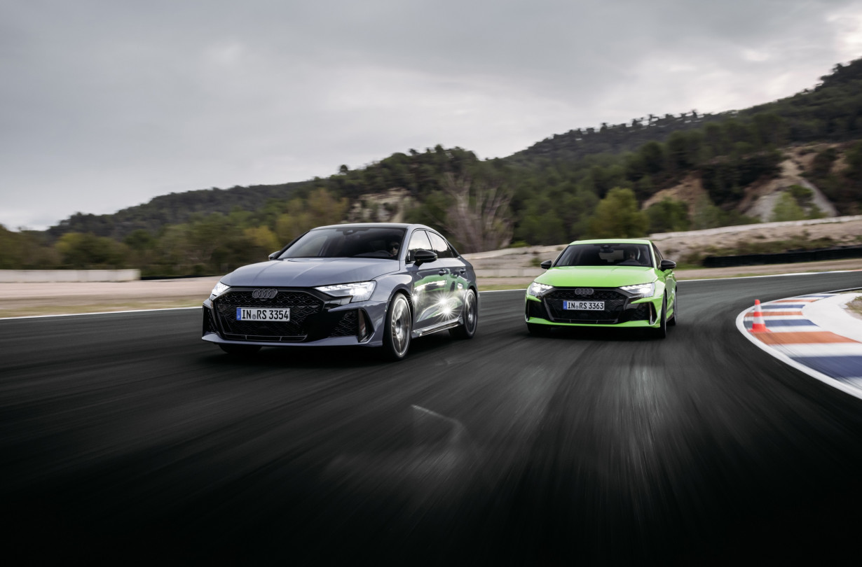 To Audi RS3 Sportback ξεκινά από τις €95.980 και το RS3 Sport Sedan από τις €96.980 Audi RS3 Sportback και Sport Sedan
