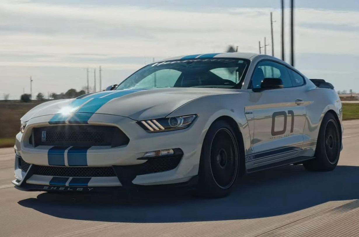 25 τυχεροί κάτοχοι Shelby GT350 θα λάβουν τις περιποιήσεις της Hennessey. Και καμιά 300αριά άλογα δώρο. Ford Mustang
